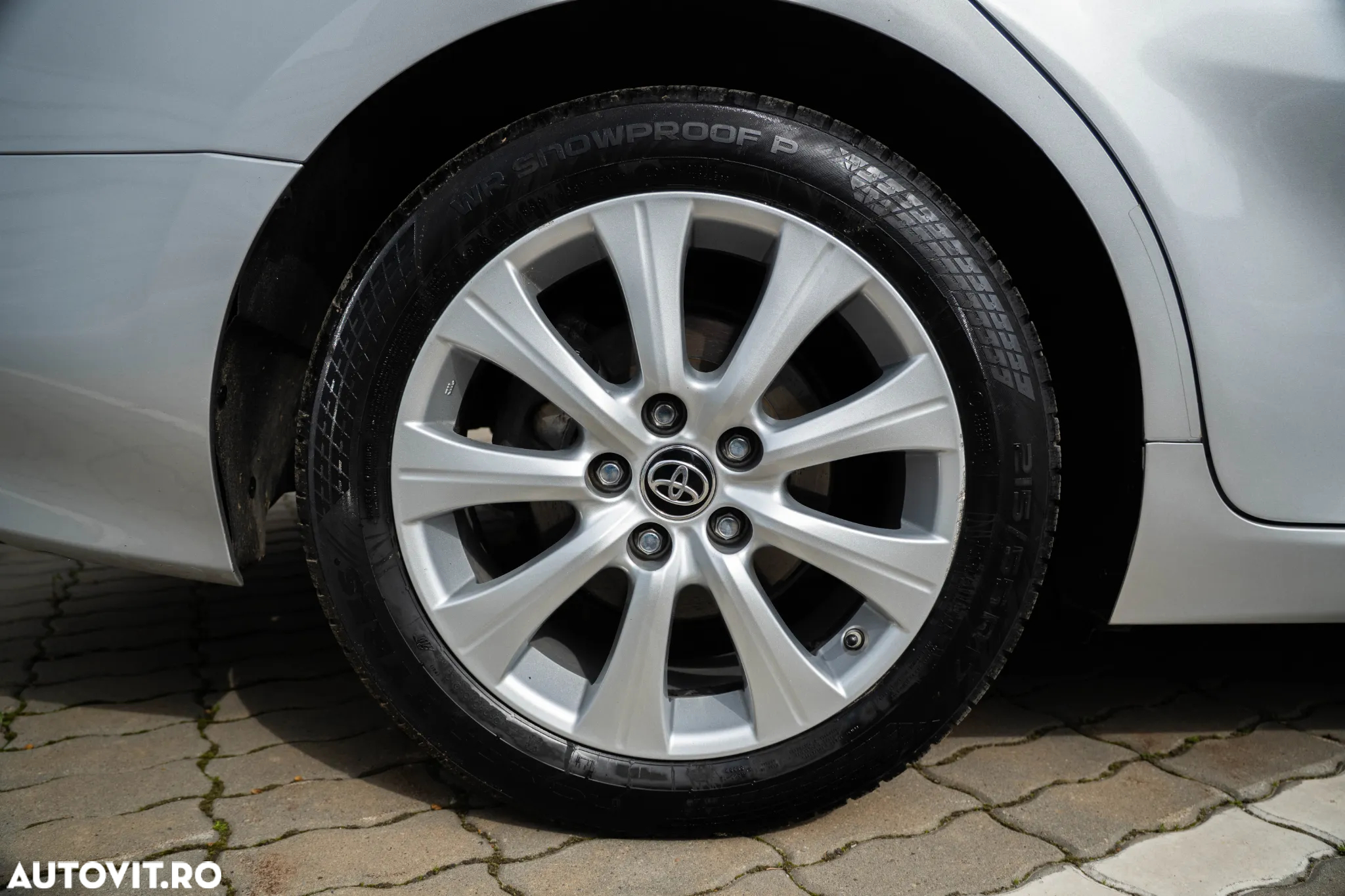 Toyota Camry 2.5 Hybrid Business - 8