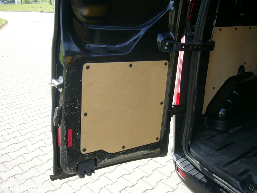 Ford Transit Custom LONG 2.0 tdci 130 Ps NOWY ROZRZĄD , FAKTURA VAT - 12