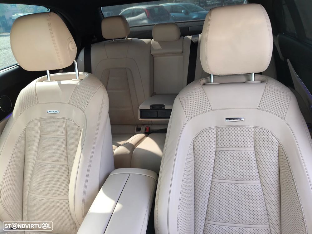 Mercedes-Benz E 43 AMG 4Matic 9G-TRONIC - 23