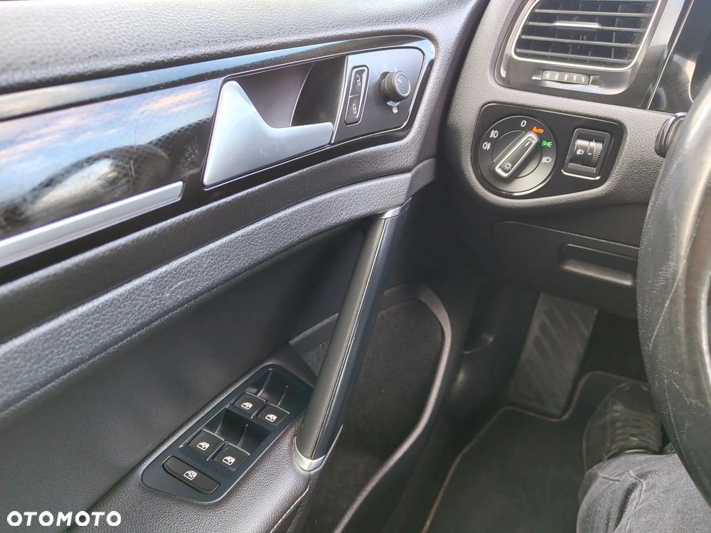 Volkswagen Golf 1.4 TSI BMT Highline DSG - 19