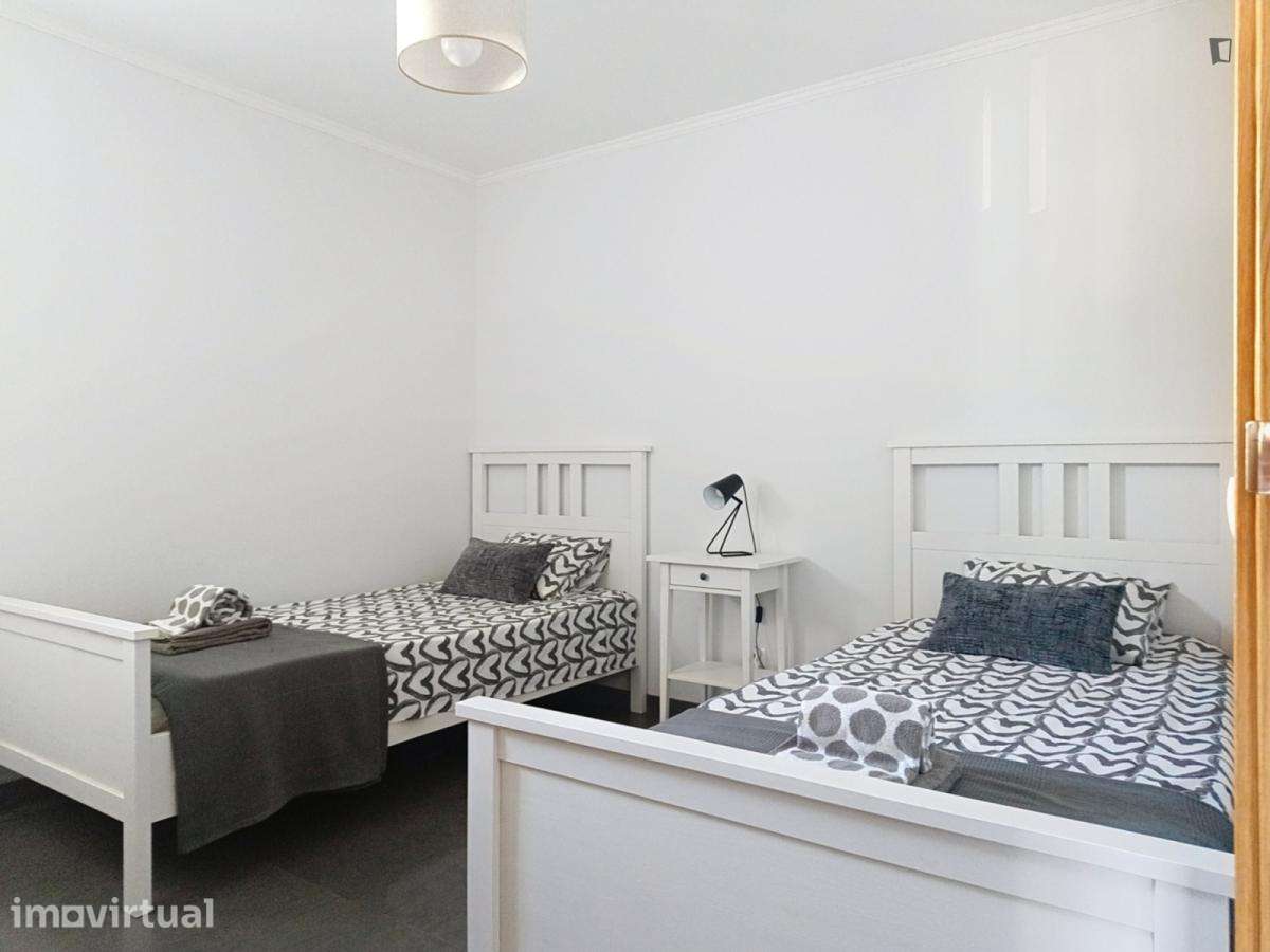 Apartamento com 2 quartos - localizado em Carvoeiro - Grande imagem: 4/12