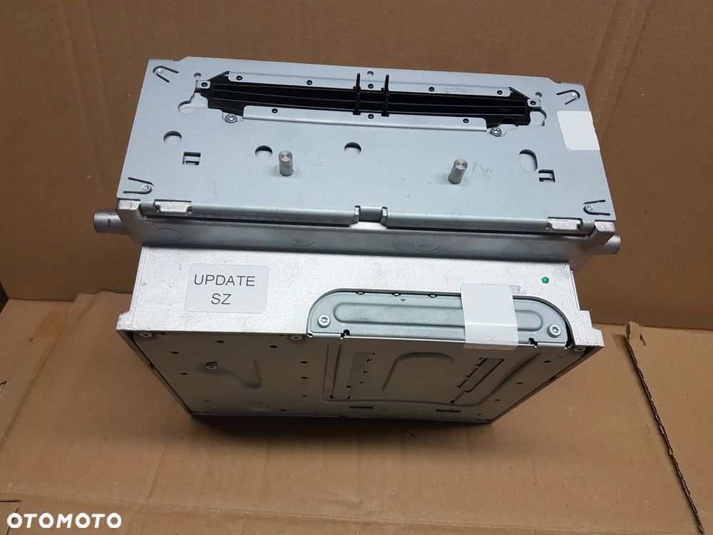 MERCEDES W205 RADIO NAWIGACJA HARMAN - 2