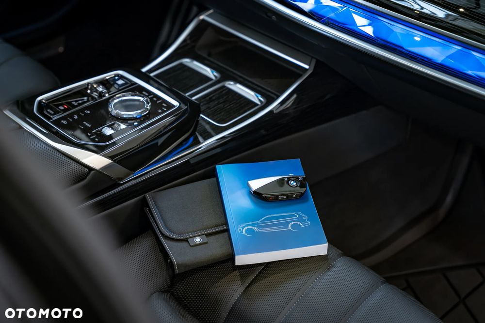 BMW Seria 7 740Li xDrive - 41