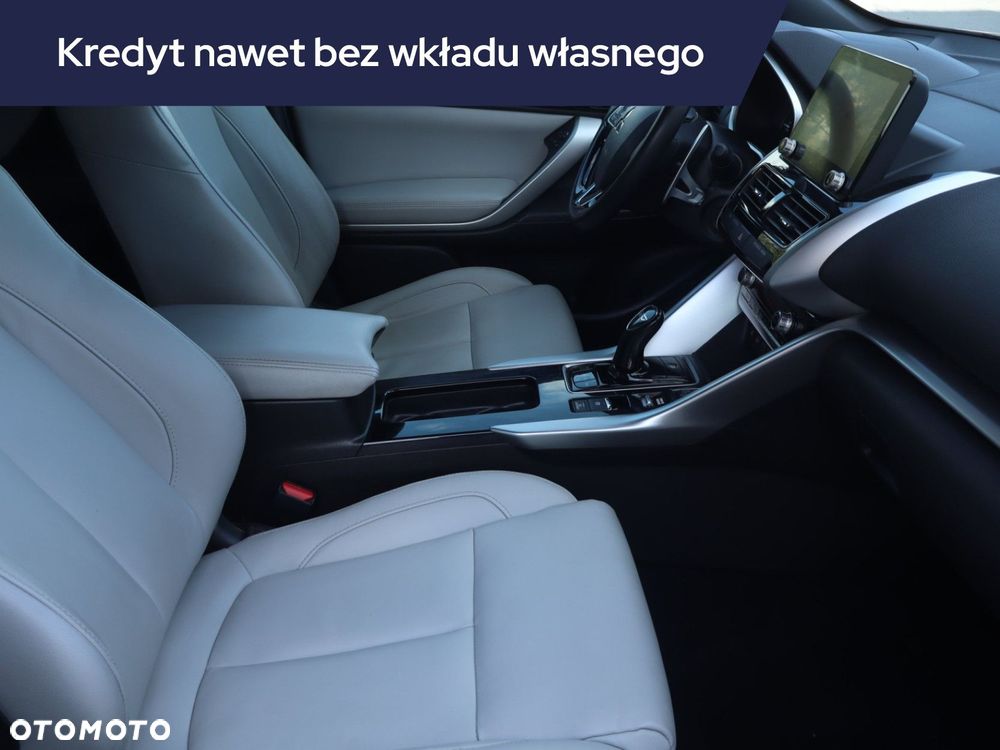 Mitsubishi Eclipse Cross - 11