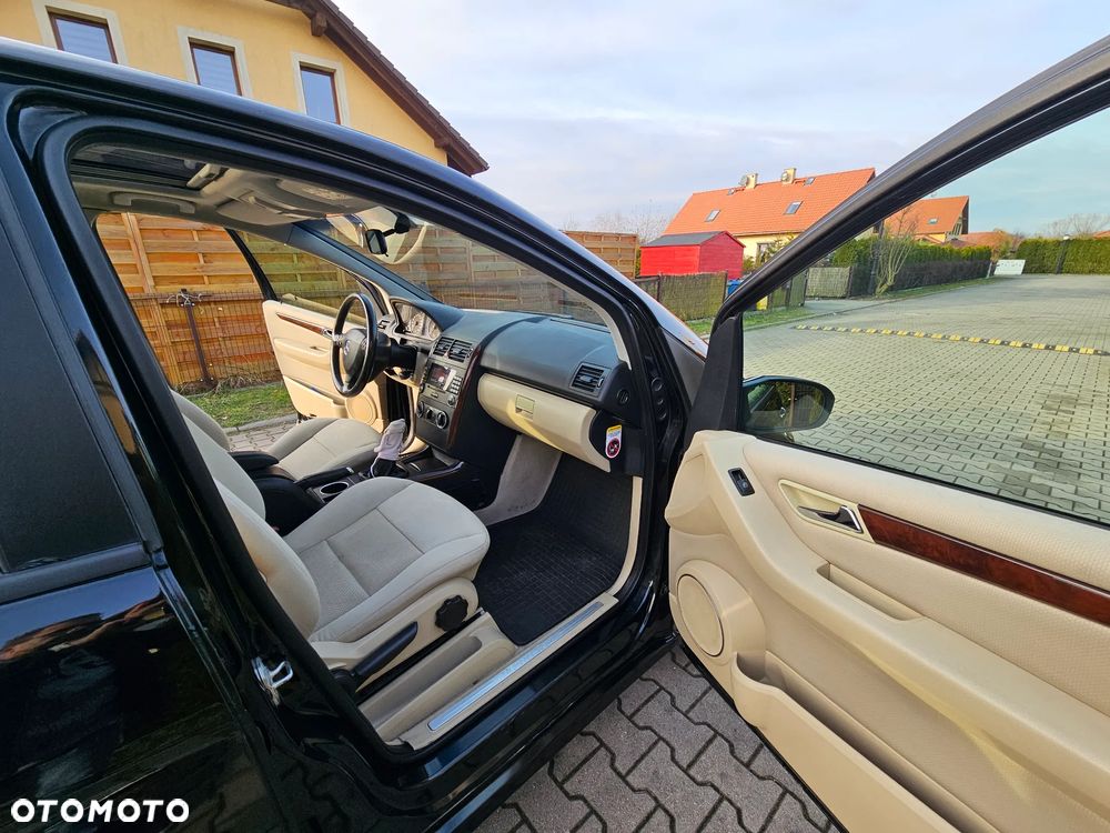 Mercedes-Benz Klasa A 180 CDI Avantgarde Edition 10 - 16