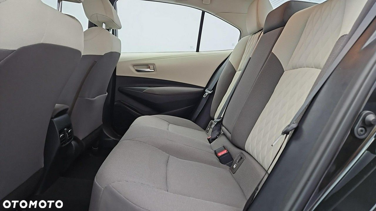 Toyota Corolla 1.6 Comfort - 23