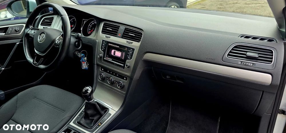 Volkswagen Golf 1.6 BlueTDI Comfortline - 26
