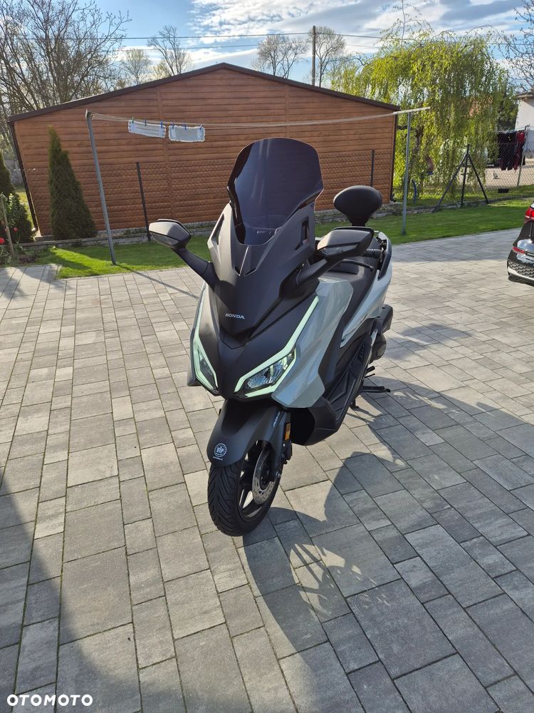 Honda NSS - 18