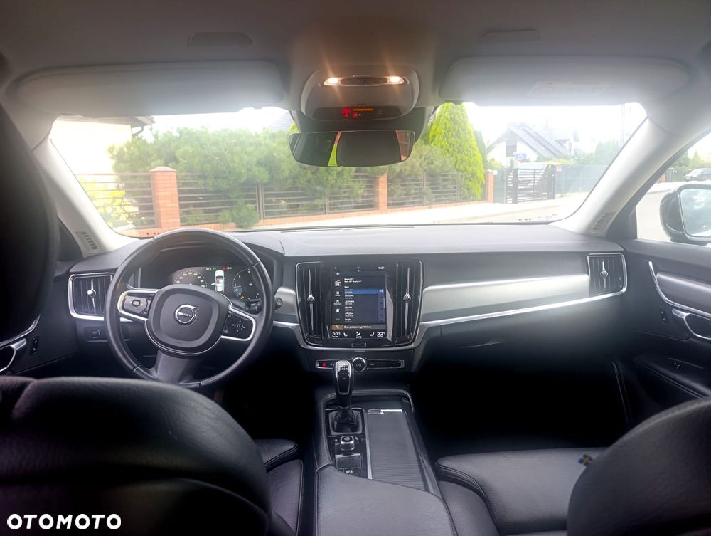 Volvo V90 D4 Momentum Pro - 11