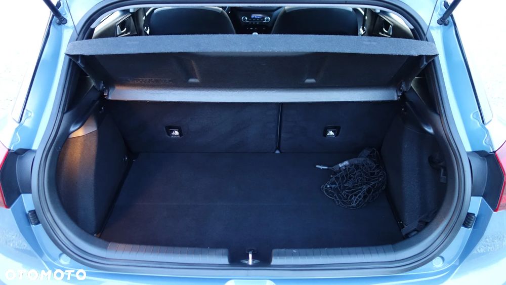 Hyundai i20 1.4 Comfort - 28