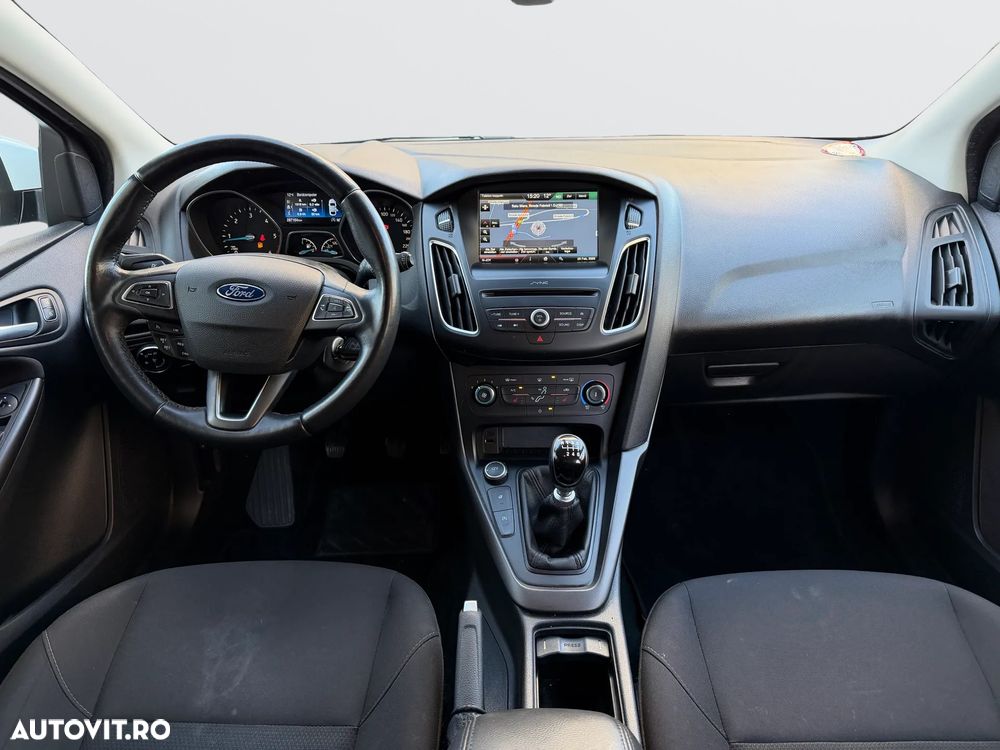 Ford Focus 1.5 TDCi DPF Start-Stopp-System Business - 5