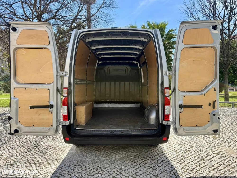 Renault Master 2.3DCI L2H2 135cv 3 Lugares - 38