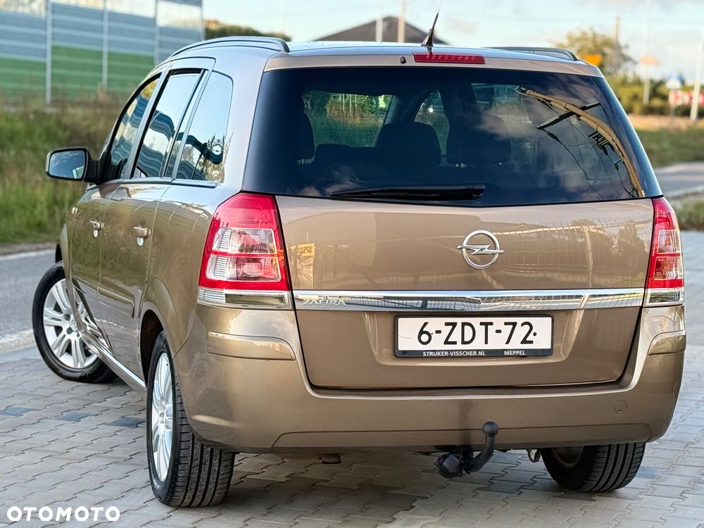 Opel Zafira - 8