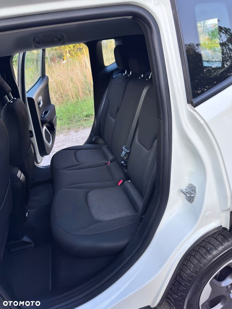 Jeep Renegade - 12