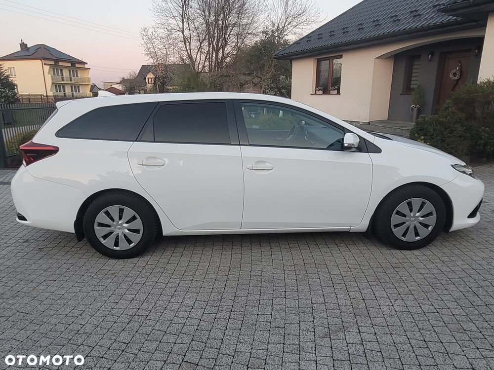 Toyota Auris 1.4 D-4D Active - 17
