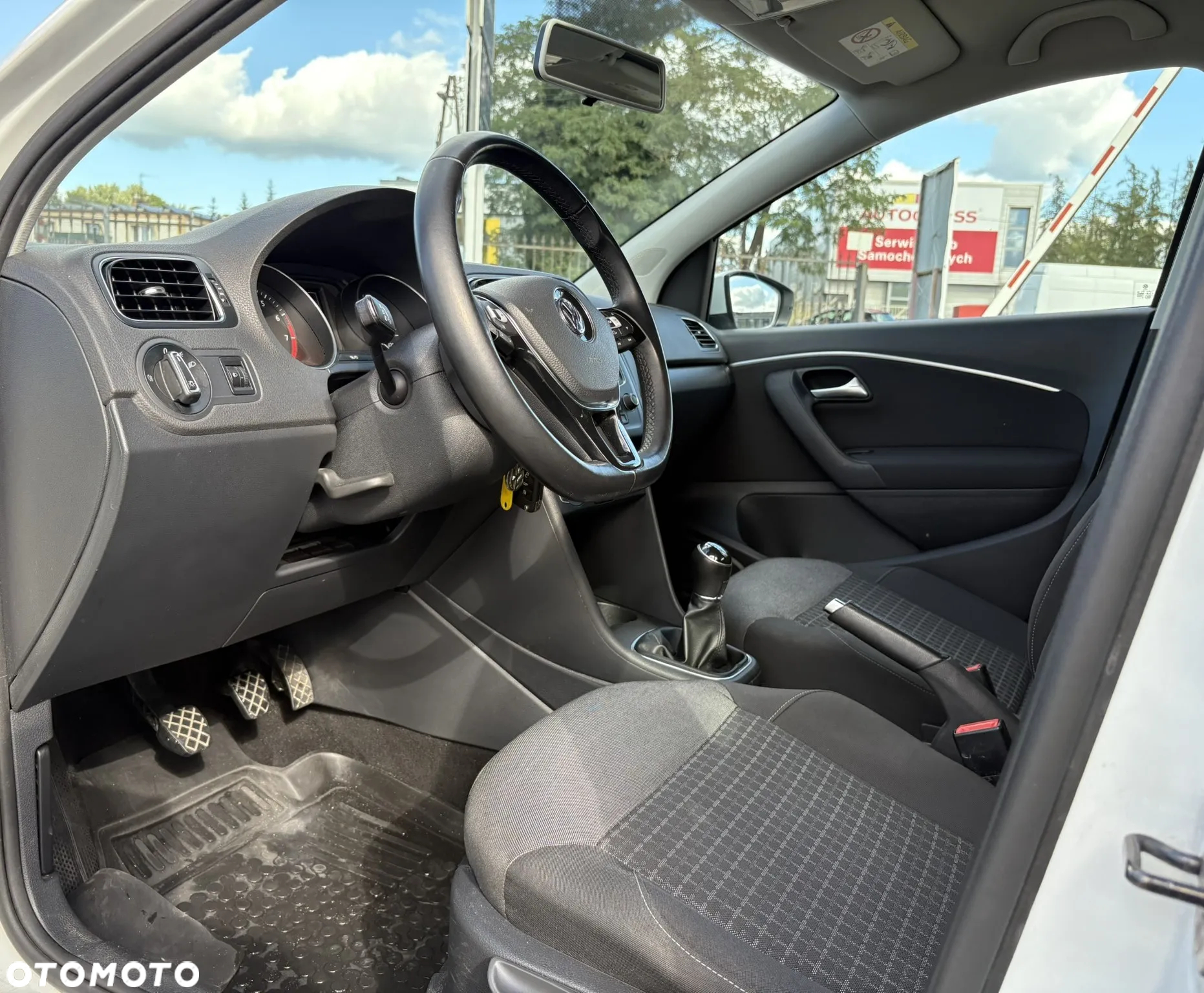 Volkswagen Polo 1.0 Comfortline - 11