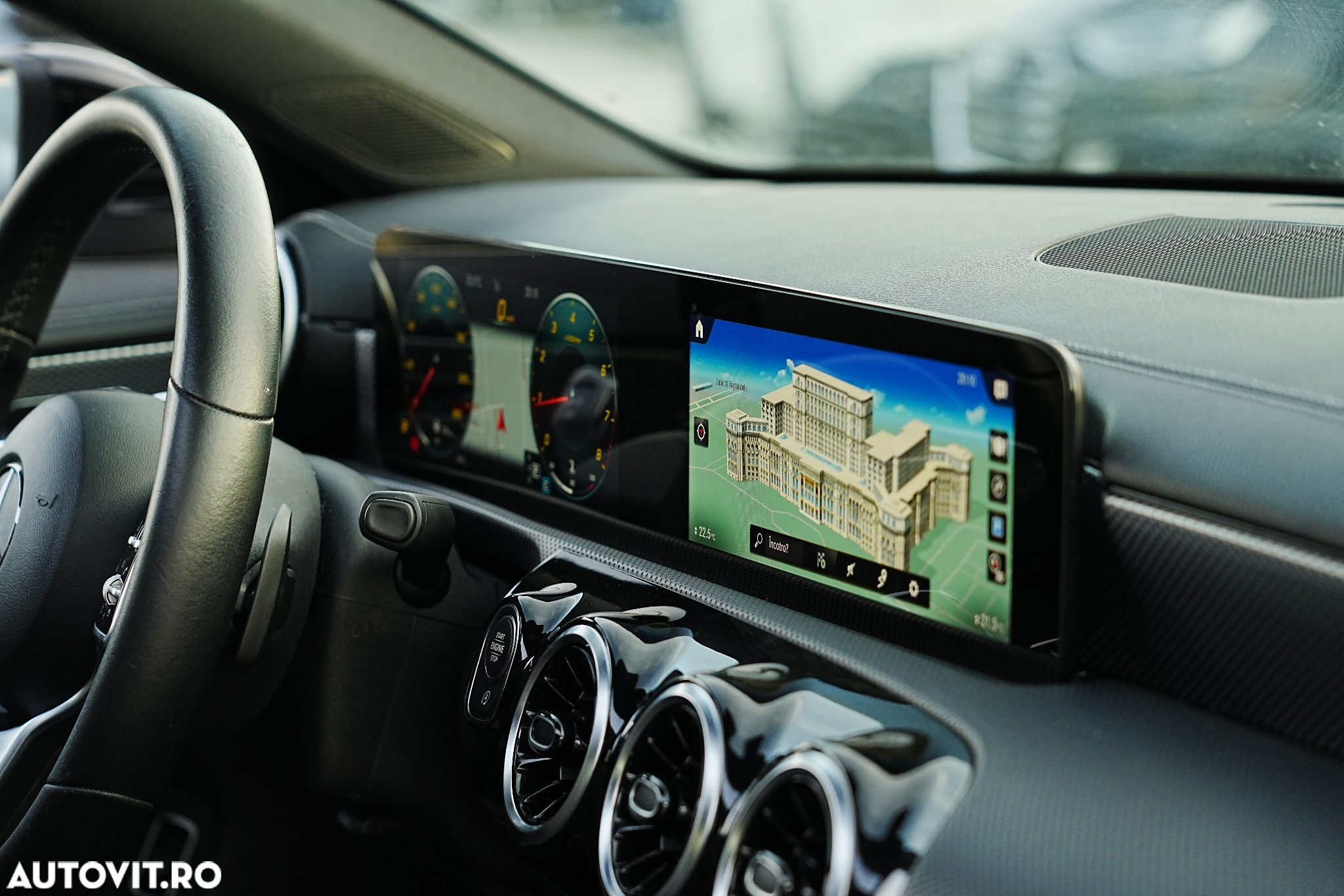 Mercedes-Benz CLA 180 7G-DCT Special Edition - 23