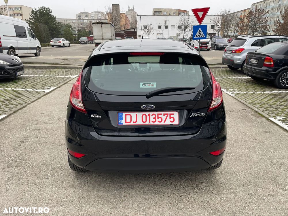 Ford Fiesta - 10