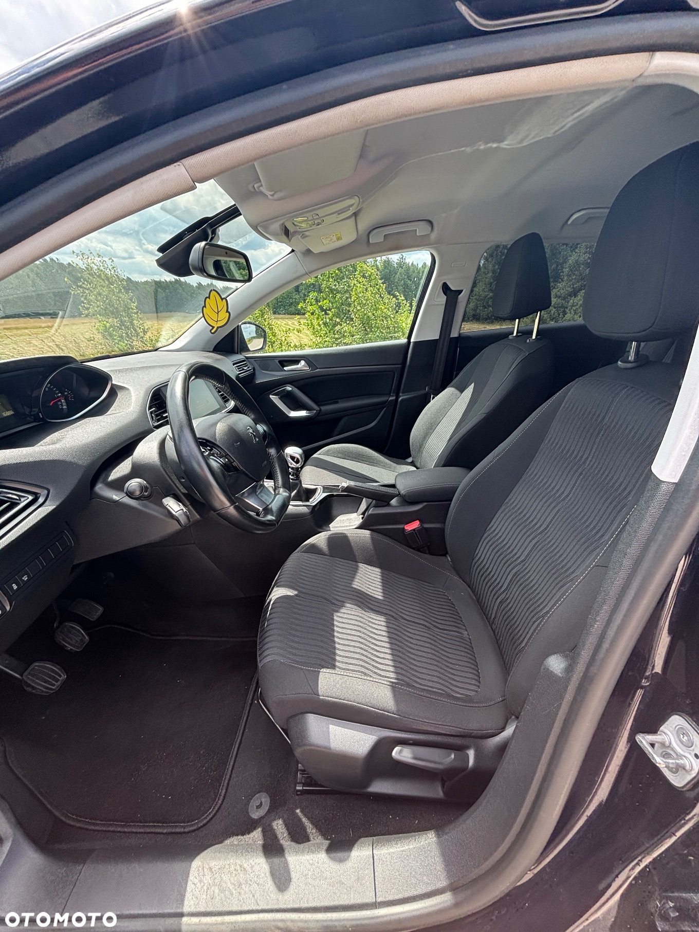 Peugeot 308 1.6 e-HDi Active S&S - 17