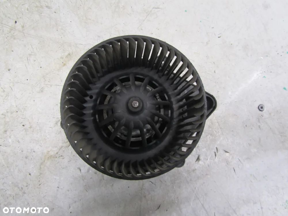 renault trafic-vivaro fl 2.5 dc wentylator nagrzewnicy - 3