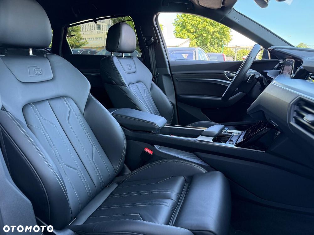 Audi e-tron Sportback - 22