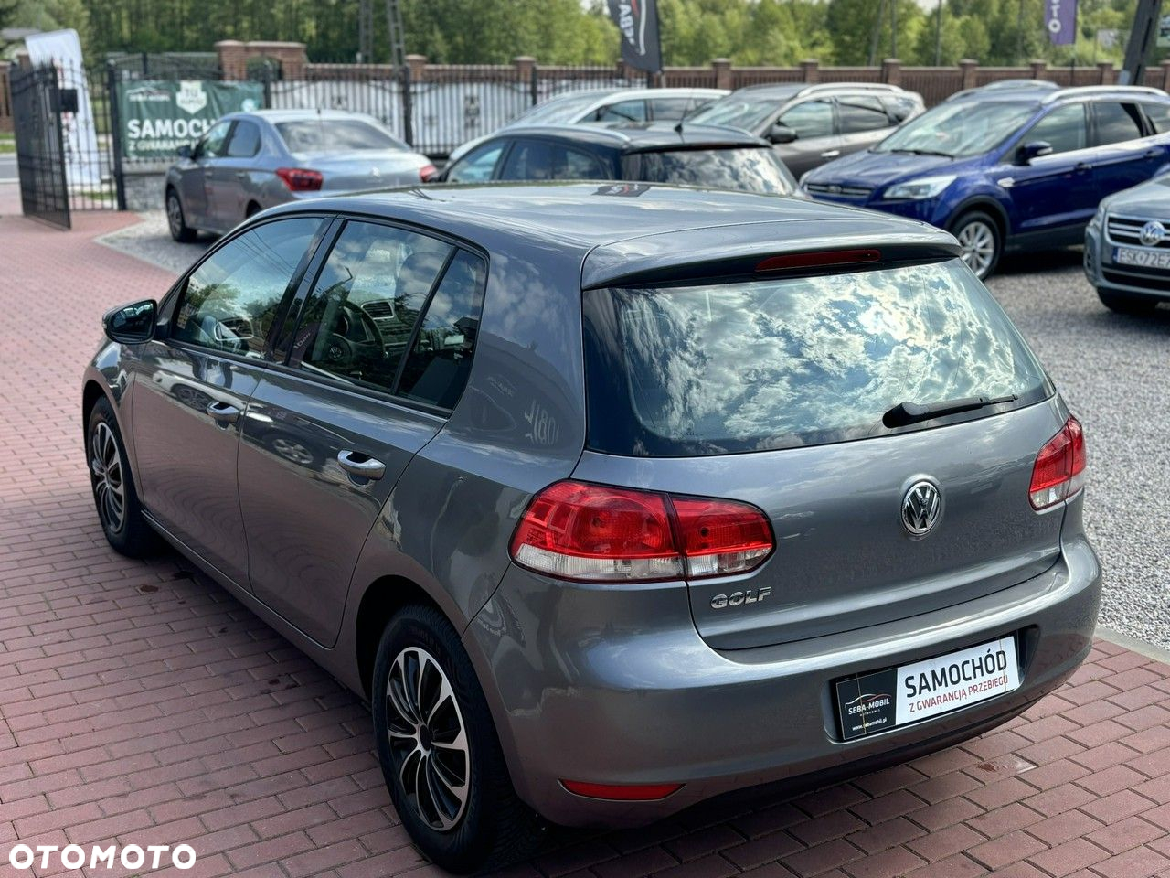 Volkswagen Golf - 11