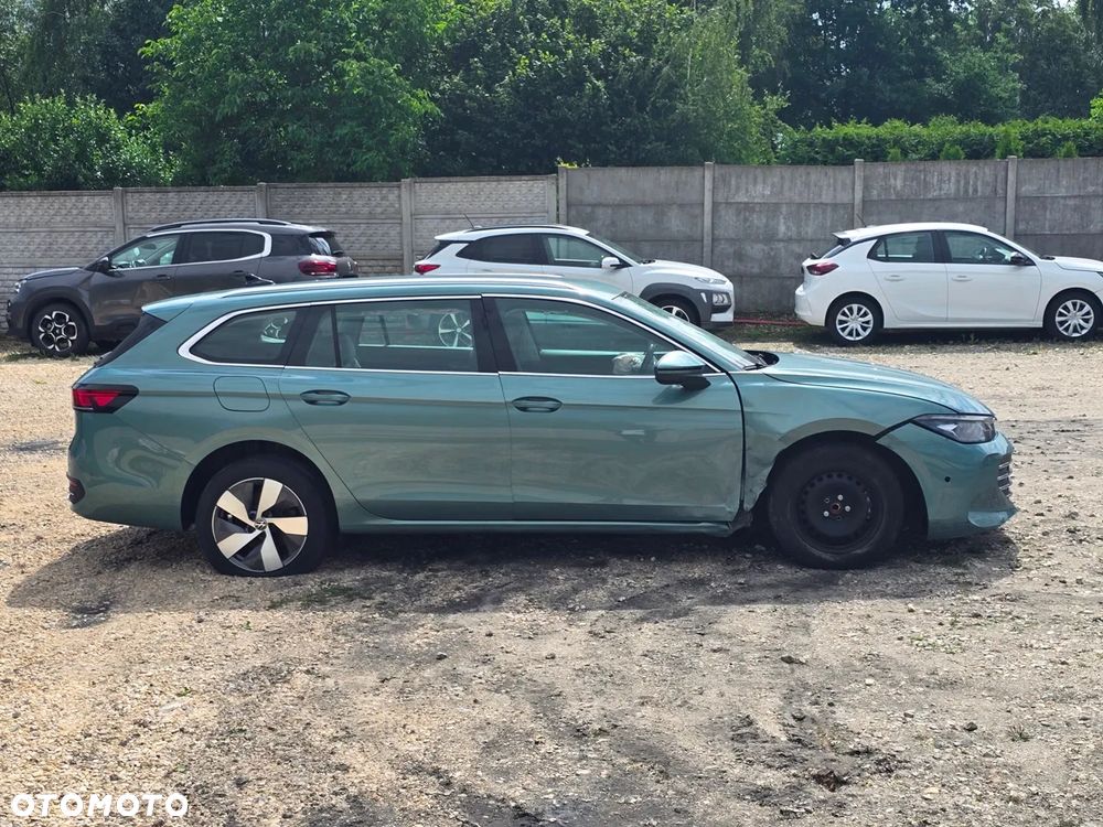 Volkswagen Passat 2.0 TDI EVO Essence DSG - 11
