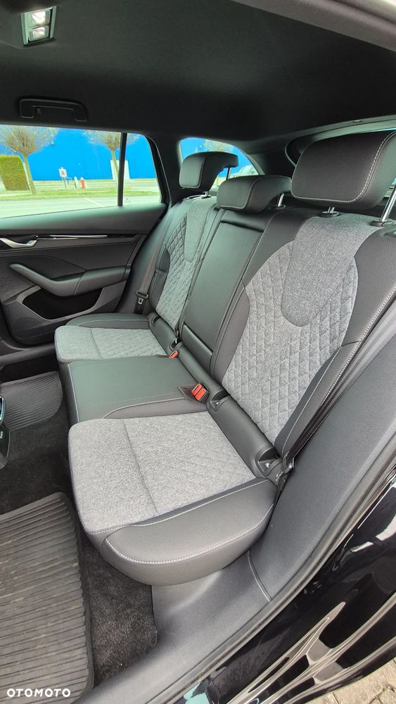 Skoda Octavia 1.5 TSI mHEV DSG Sportline - 16