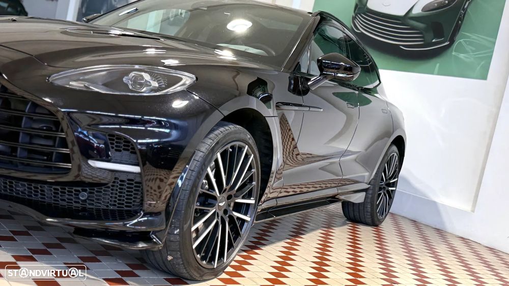 Aston Martin DBX 707 - 5