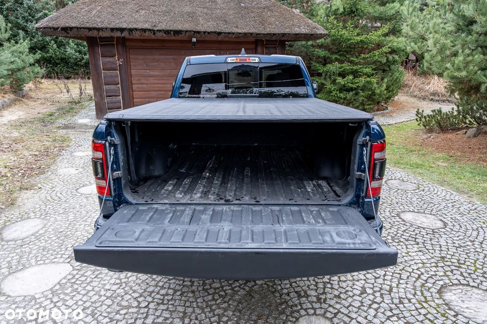 Dodge RAM 5.7 4x4 - 20