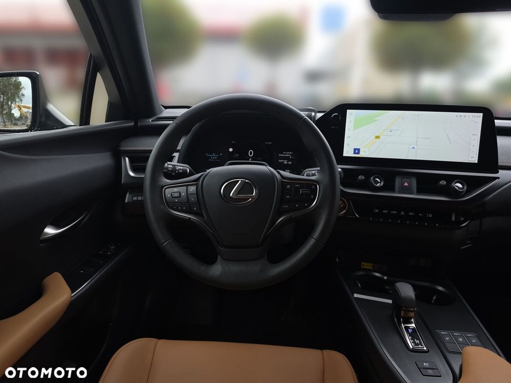 Lexus UX 300h F Sport Design - 14