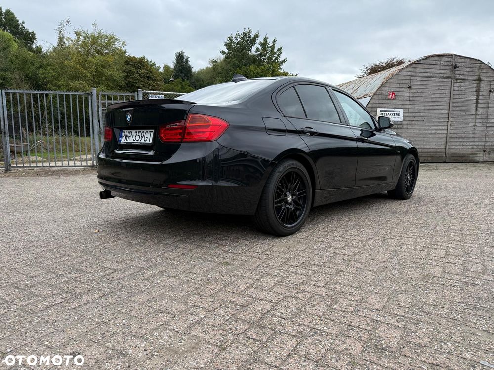 BMW Seria 3 - 11