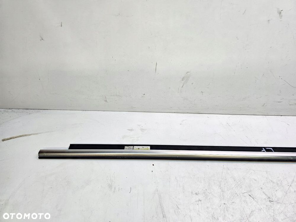 LISTWA CHROM DRZWI AUDI A3 8V CABRIO LEWY PRZÓD 8V7837283 - 2