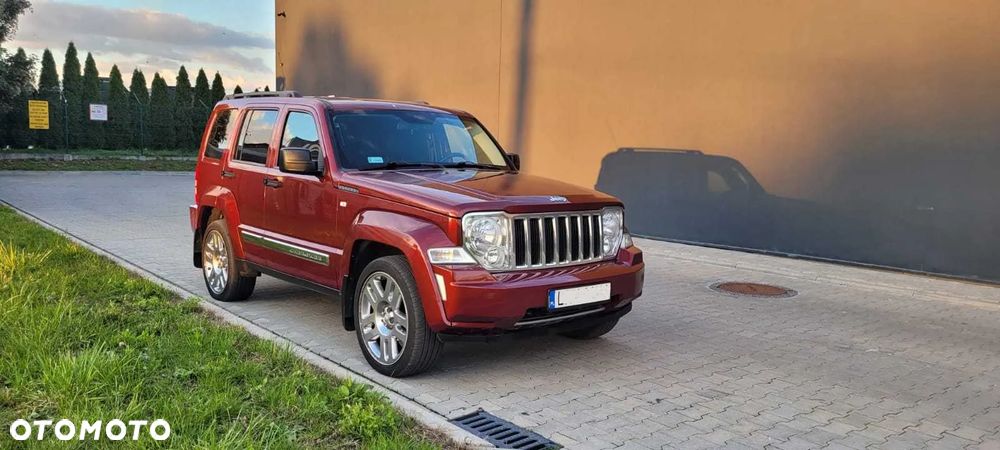 Jeep Liberty - 2