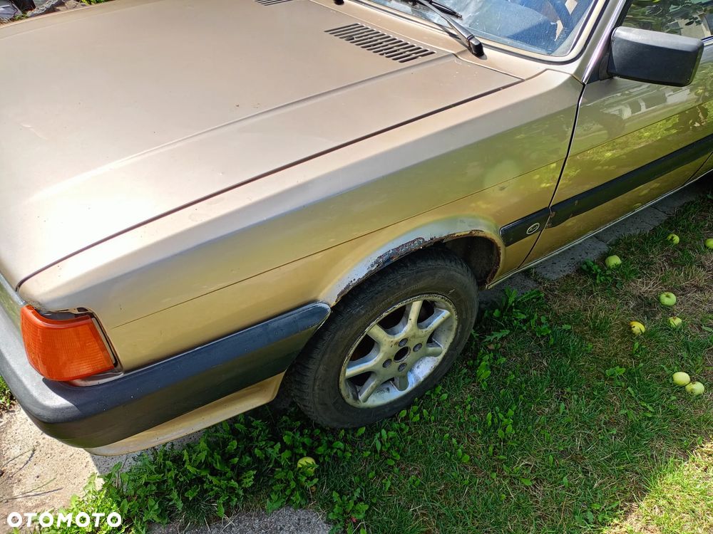 Audi 80 ver-1-8 - 12