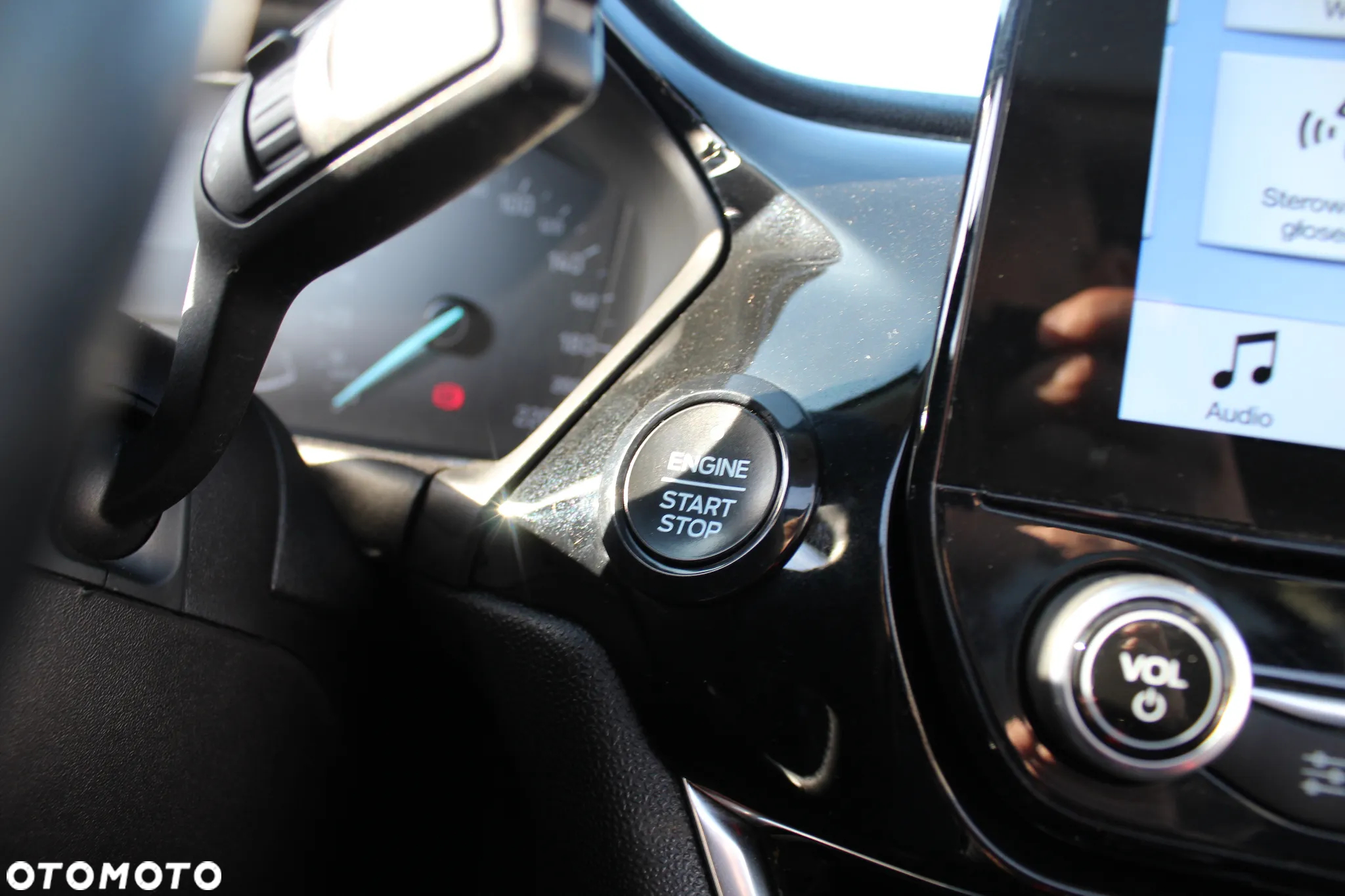 Ford Fiesta 1.0 EcoBoost Titanium ASS - 24