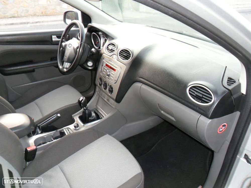Ford Focus SW 1.6 TDCi Sport - 18