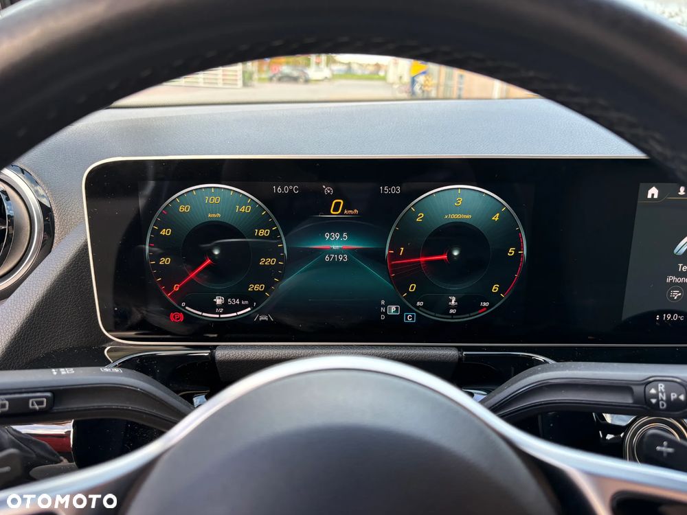 Mercedes-Benz GLA 220 d 4-Matic - 9