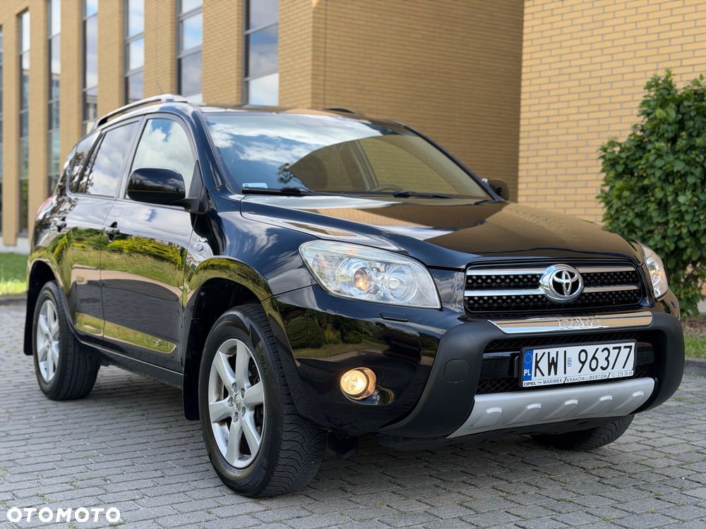 Toyota RAV4 2.2 D-4D Prestige - 1