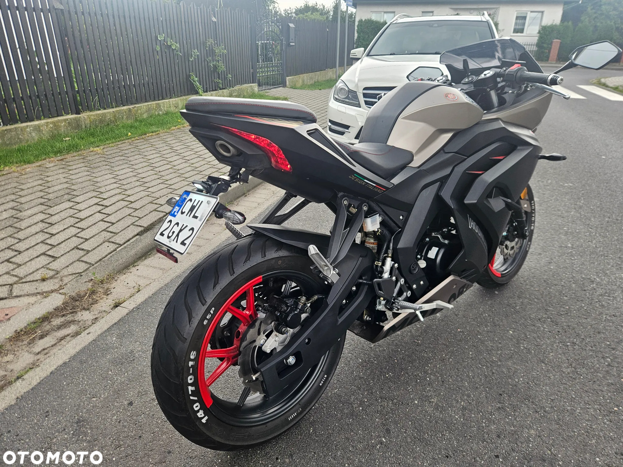 Motobi Inny - 9