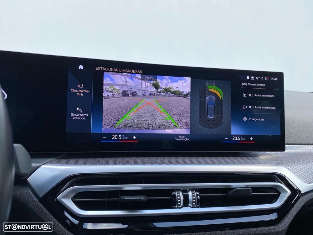 BMW 320 d Touring Pack Desportivo M Auto - 9