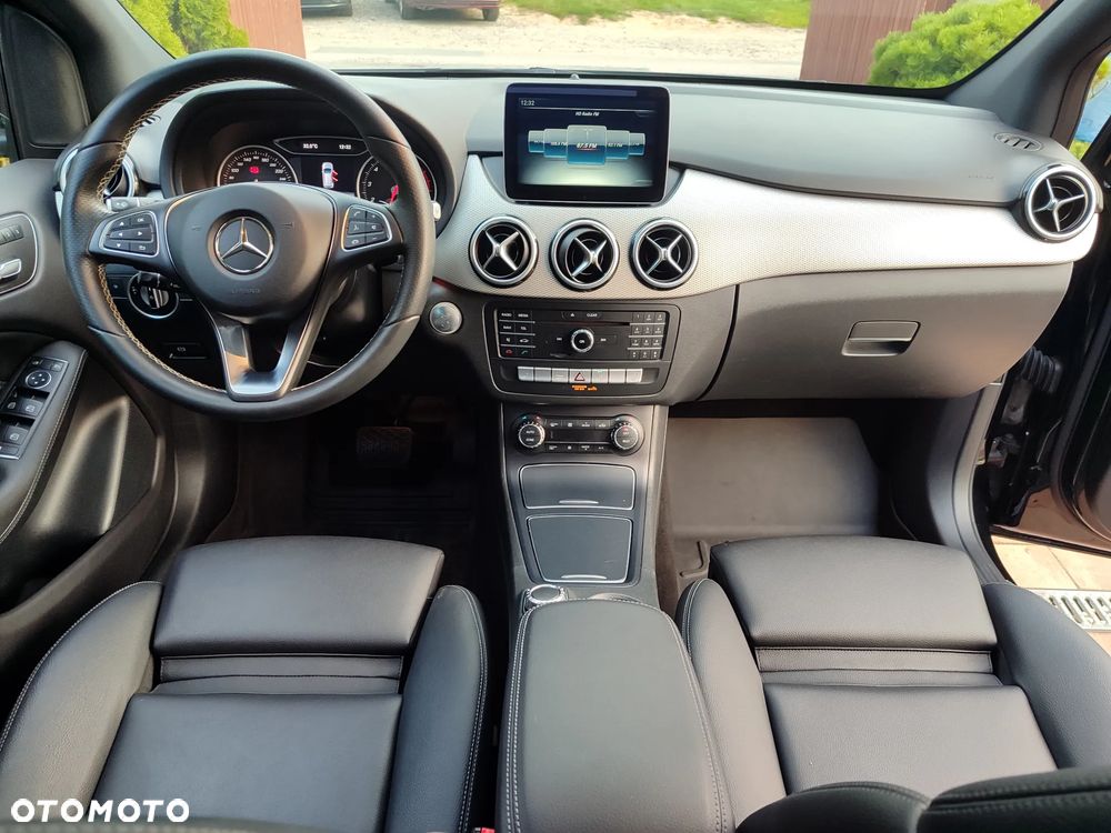 Mercedes-Benz Klasa B 250 4Matic 7G-DCT Edition - 22