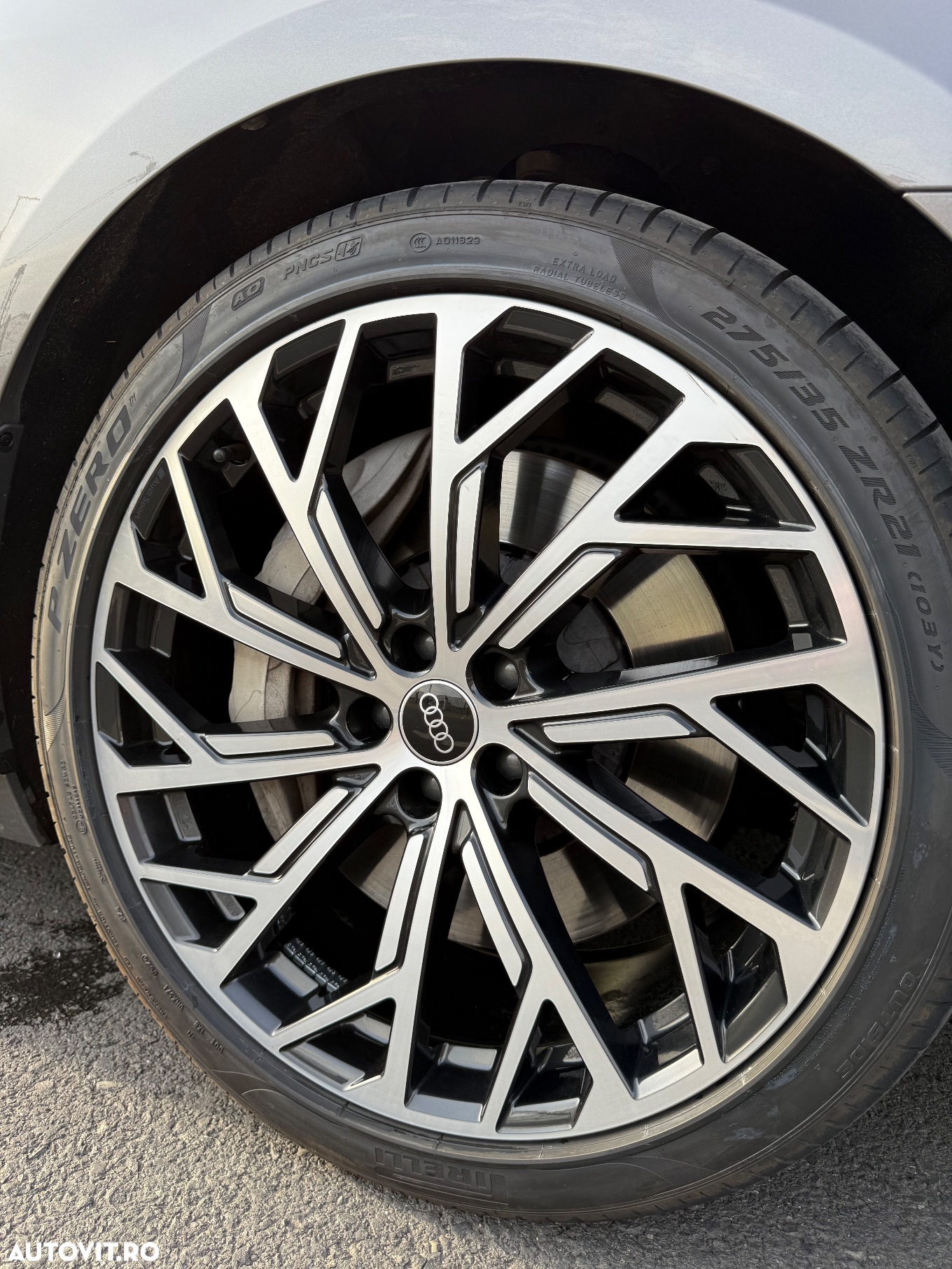 Audi A8 - 30
