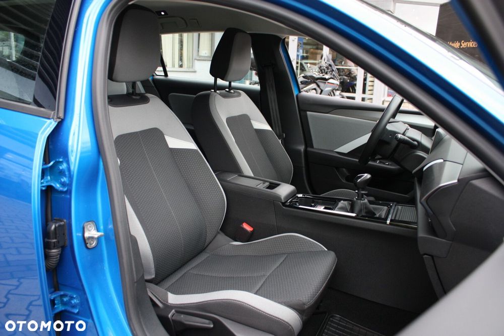 Opel Astra 1.2 T Edition S&S - 24
