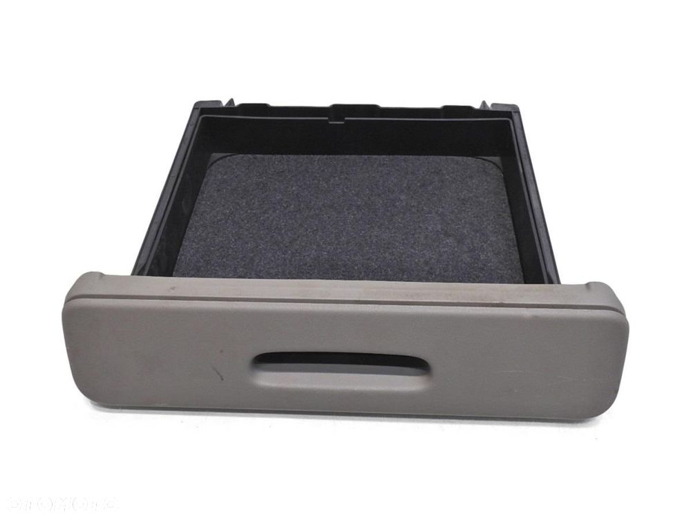 SCHOWEK POD FOTEL TYŁ RENAULT SCENIC II 8200223825