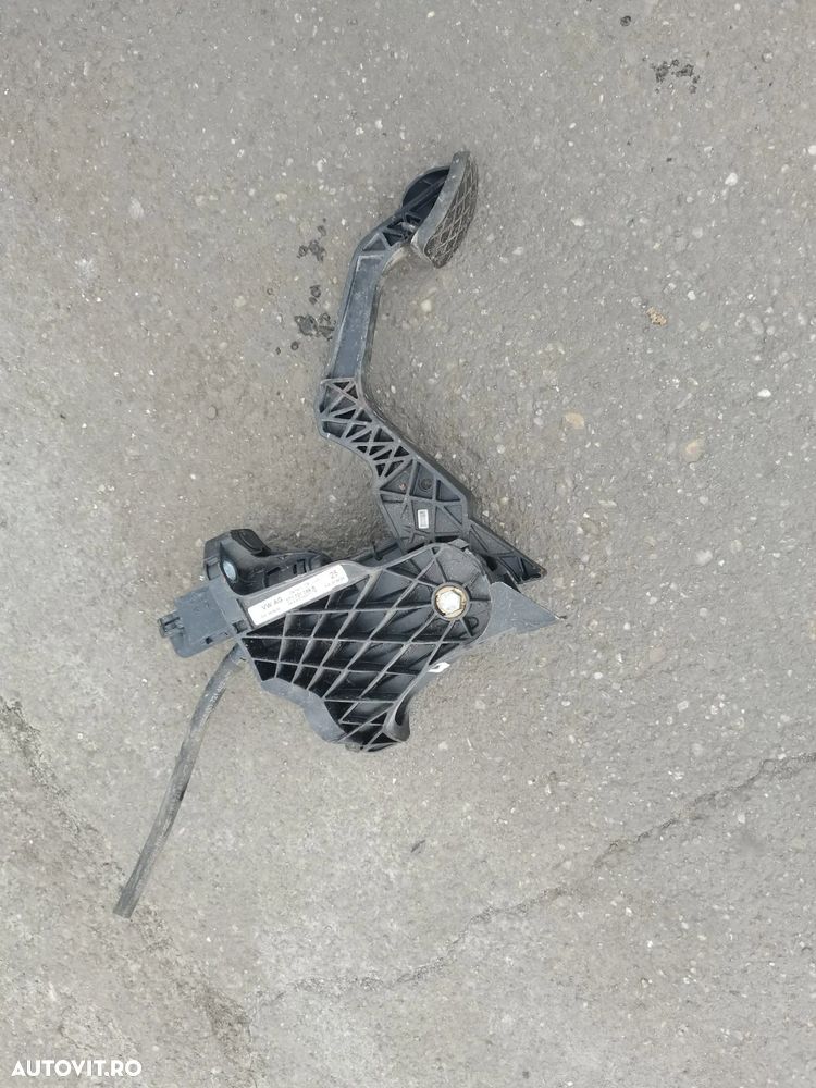 PEDALĂ DE AMBREIAJ VW Touran I  1T1721059R 1T1.721.059 R - 1