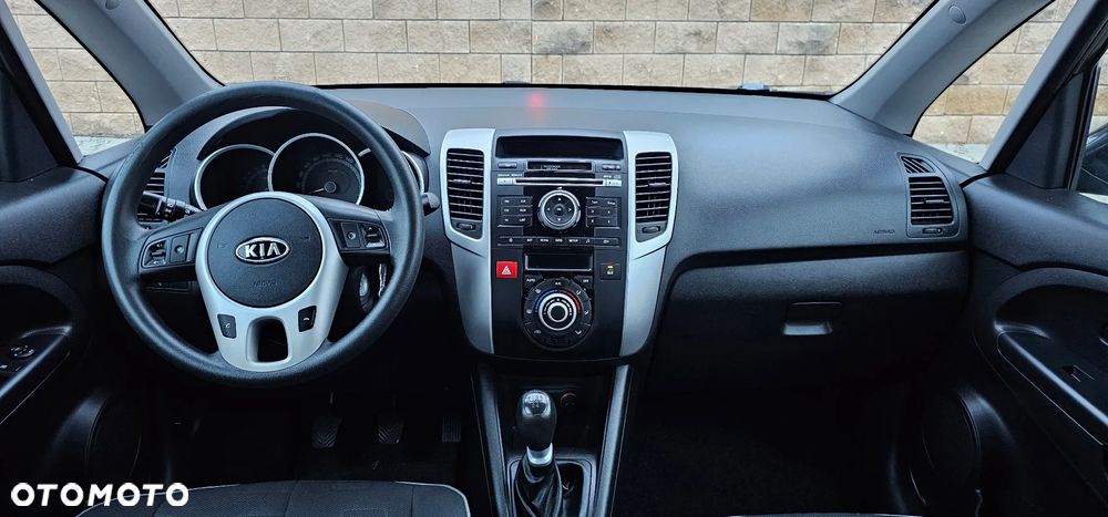 Kia Venga 1.4 CVVT Business Line - 12