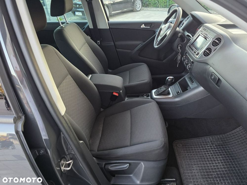 Volkswagen Tiguan - 11