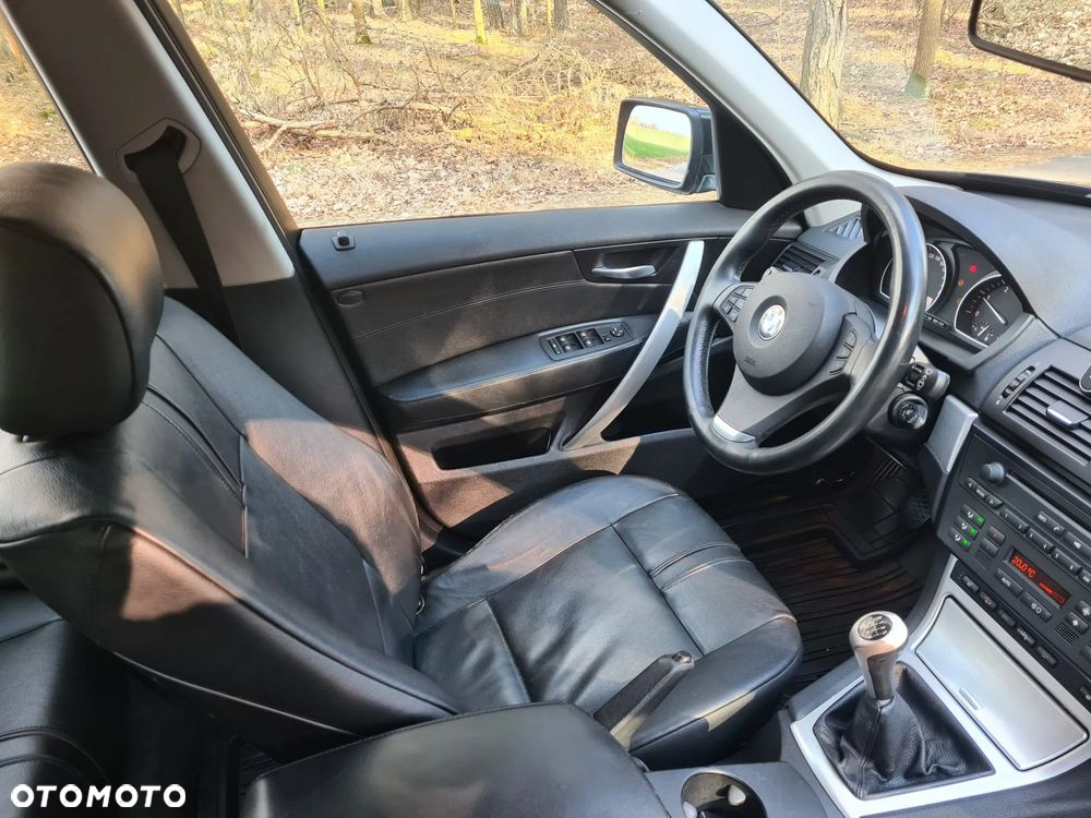 BMW X3 sDrive18d Advantage - 16