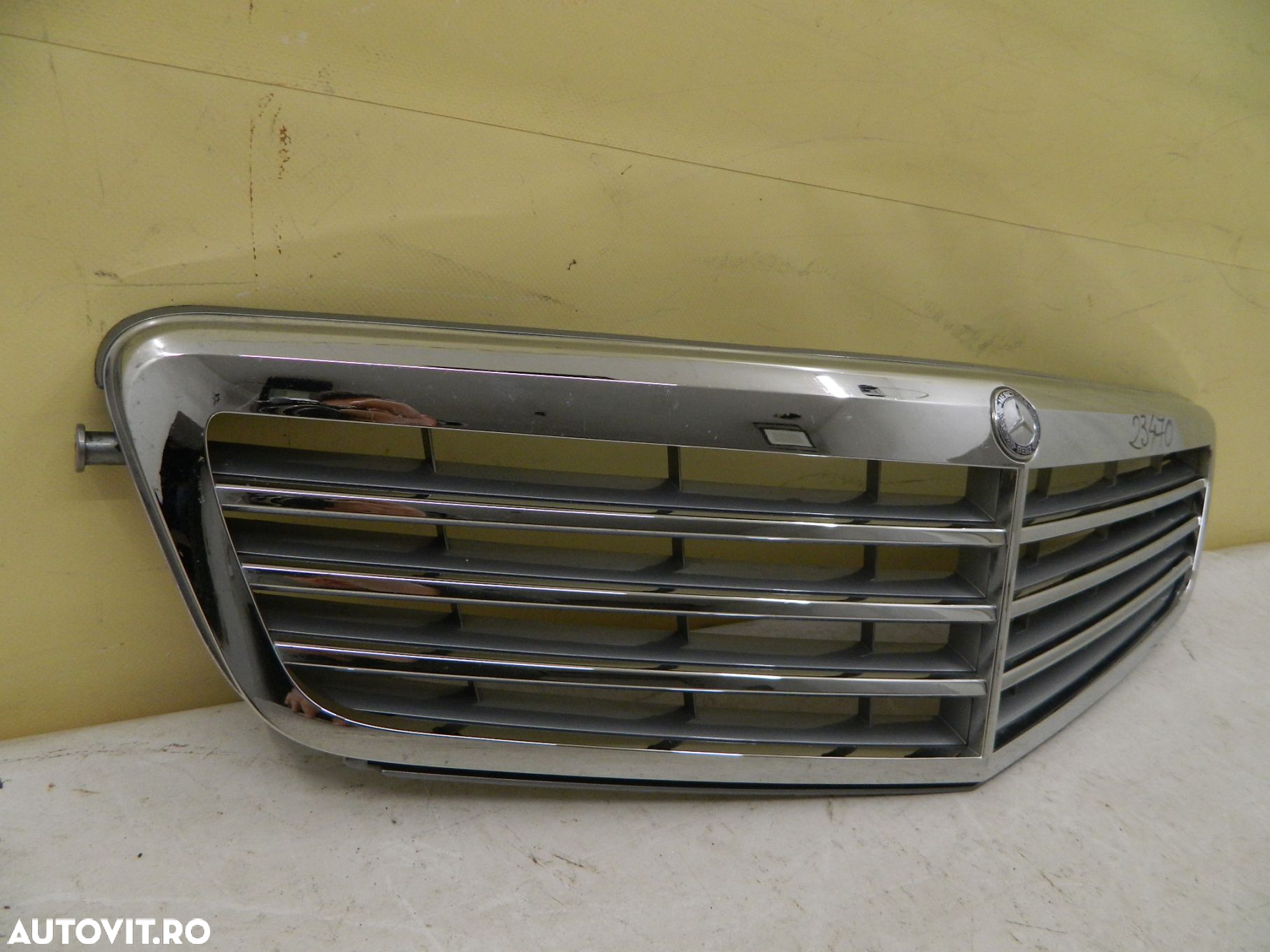Grila radiator Mercedes C-Class W204, 2007, 2008, 2009, 2010, cod origine A2048801283. - 3